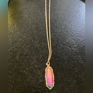 Kendra Scott necklace